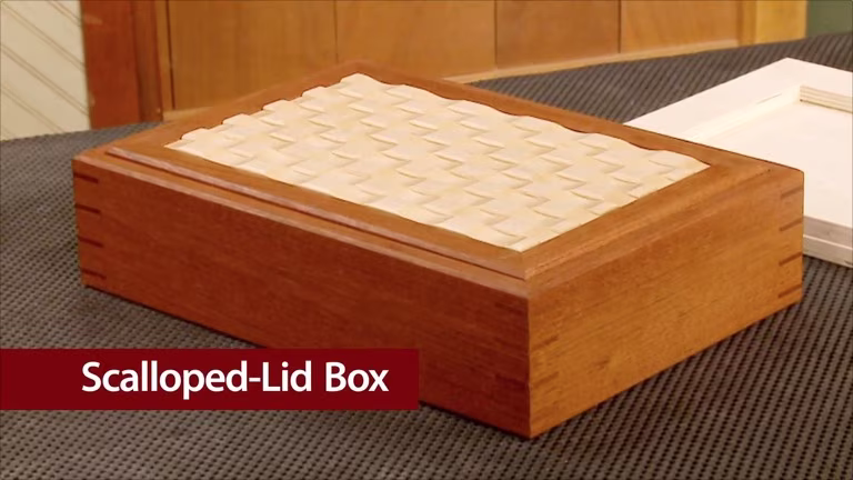 Scalloped Lid Box